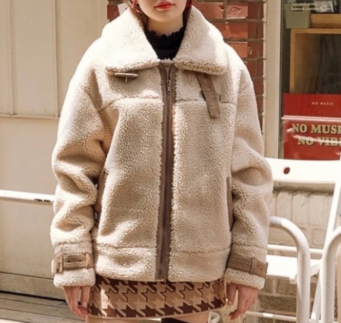 로라로라 무스탕 아이보리 (단일매물) 상품이미지2