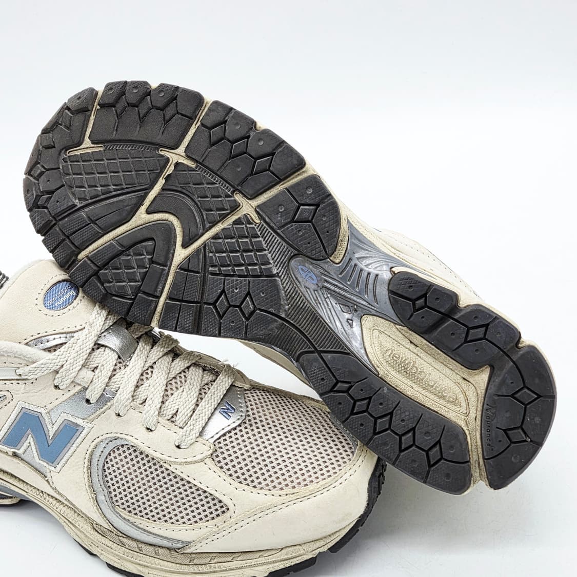 뉴발란스 2002 베이지 (250) 상품이미지3