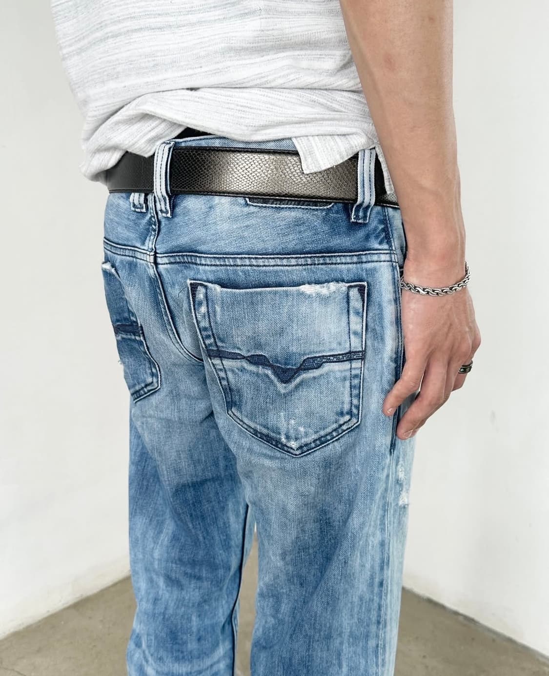 DIESEL 디젤 워시드 진 상품이미지3