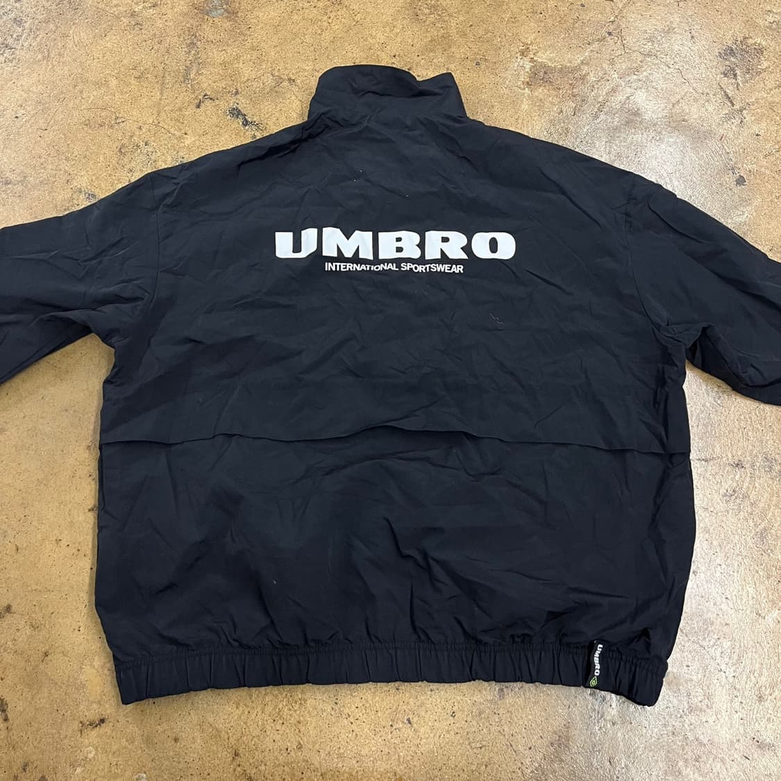 [정품/105] 엄브로 블랙 바람막이 자켓 b10 상품이미지4