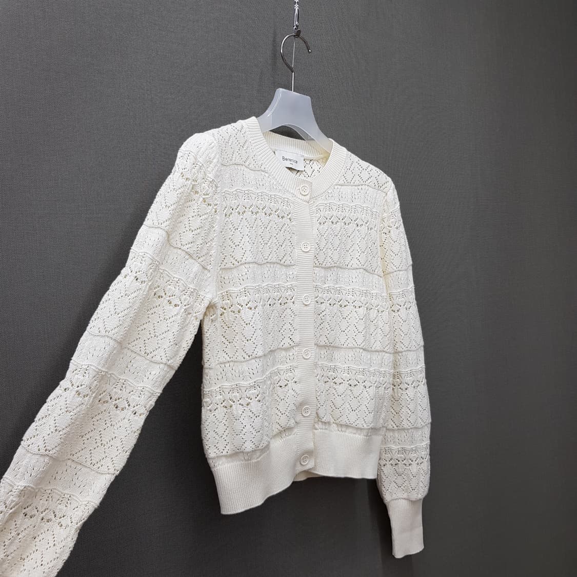 베르니스 2022 코튼 크로쉐 가디건 85사이즈 상품이미지3