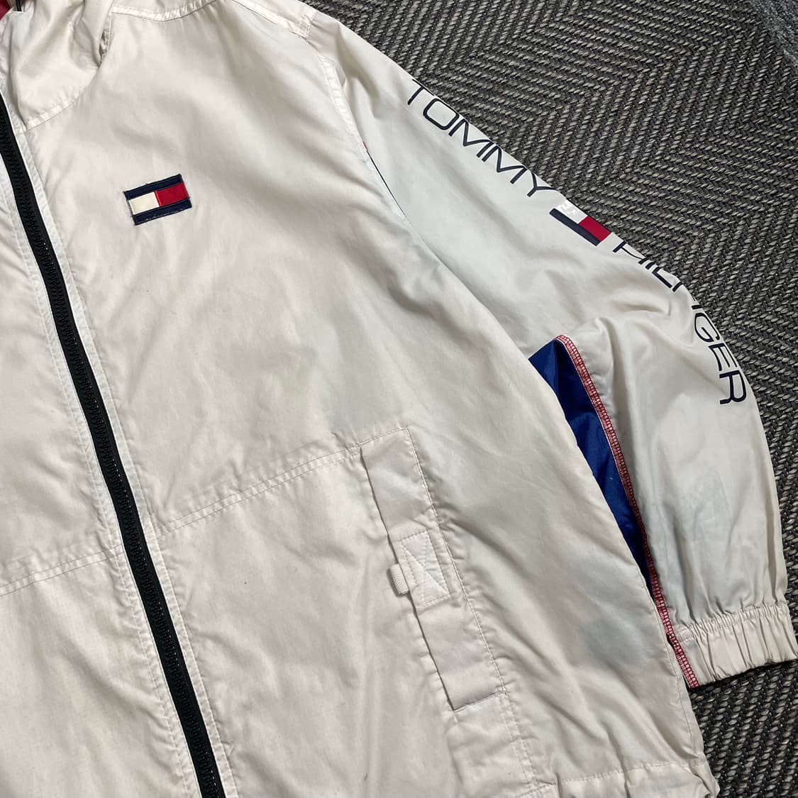 00s 타미힐피거 스펠아웃 빅로고 바람막이  o 4321 상품이미지2