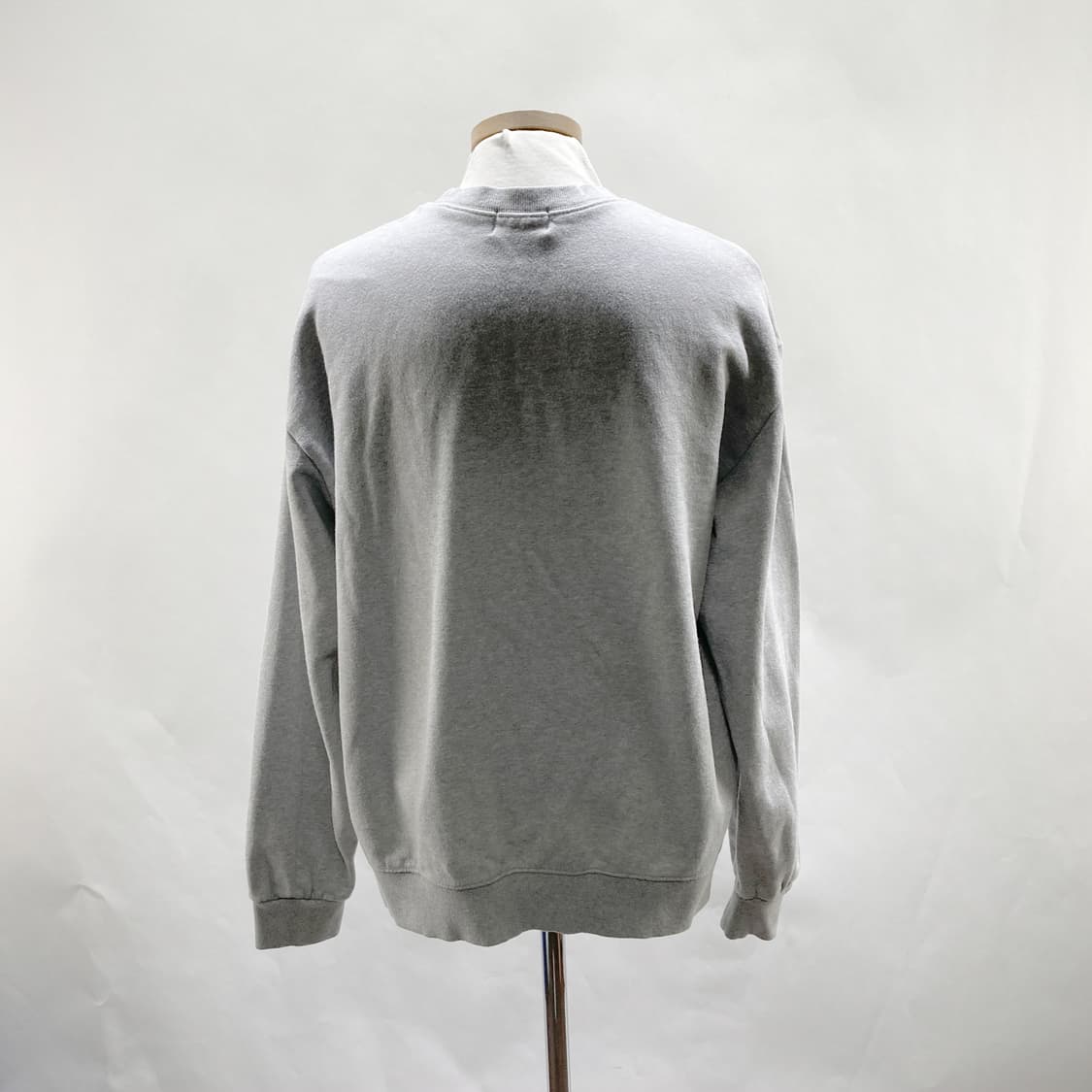 ONA 여성캐주얼맨투맨티 그레이 FREE  상품이미지3