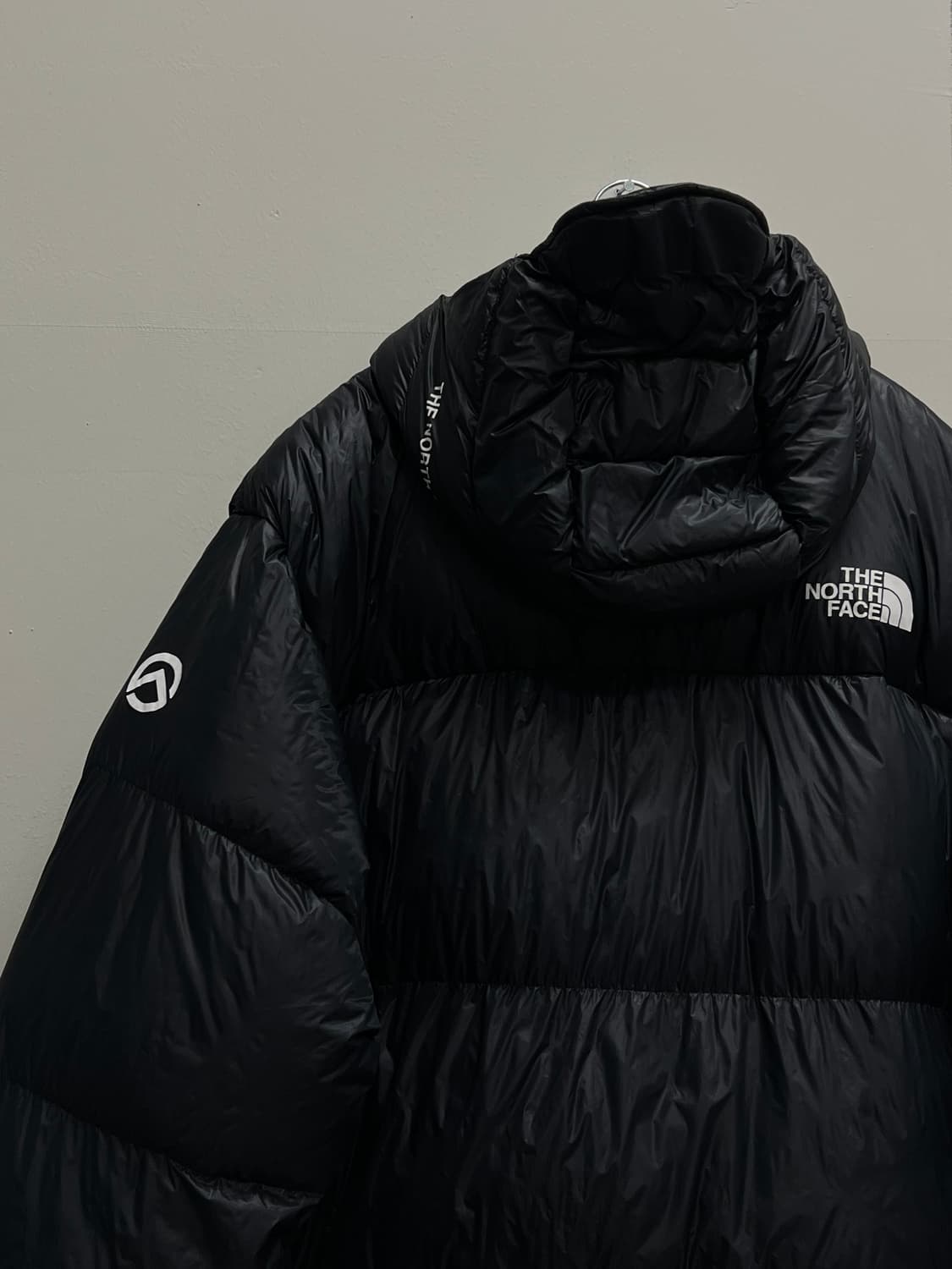 노스페이스 서밋시리즈 바룬체 다운 자켓 블랙 상품이미지6