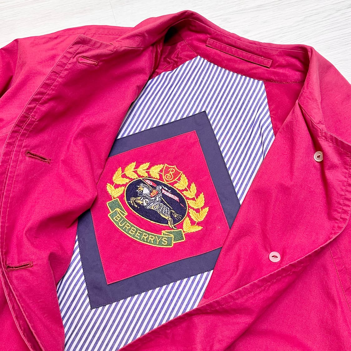 90s 빈티지 버버리 레드 트렌치코트 상품이미지1