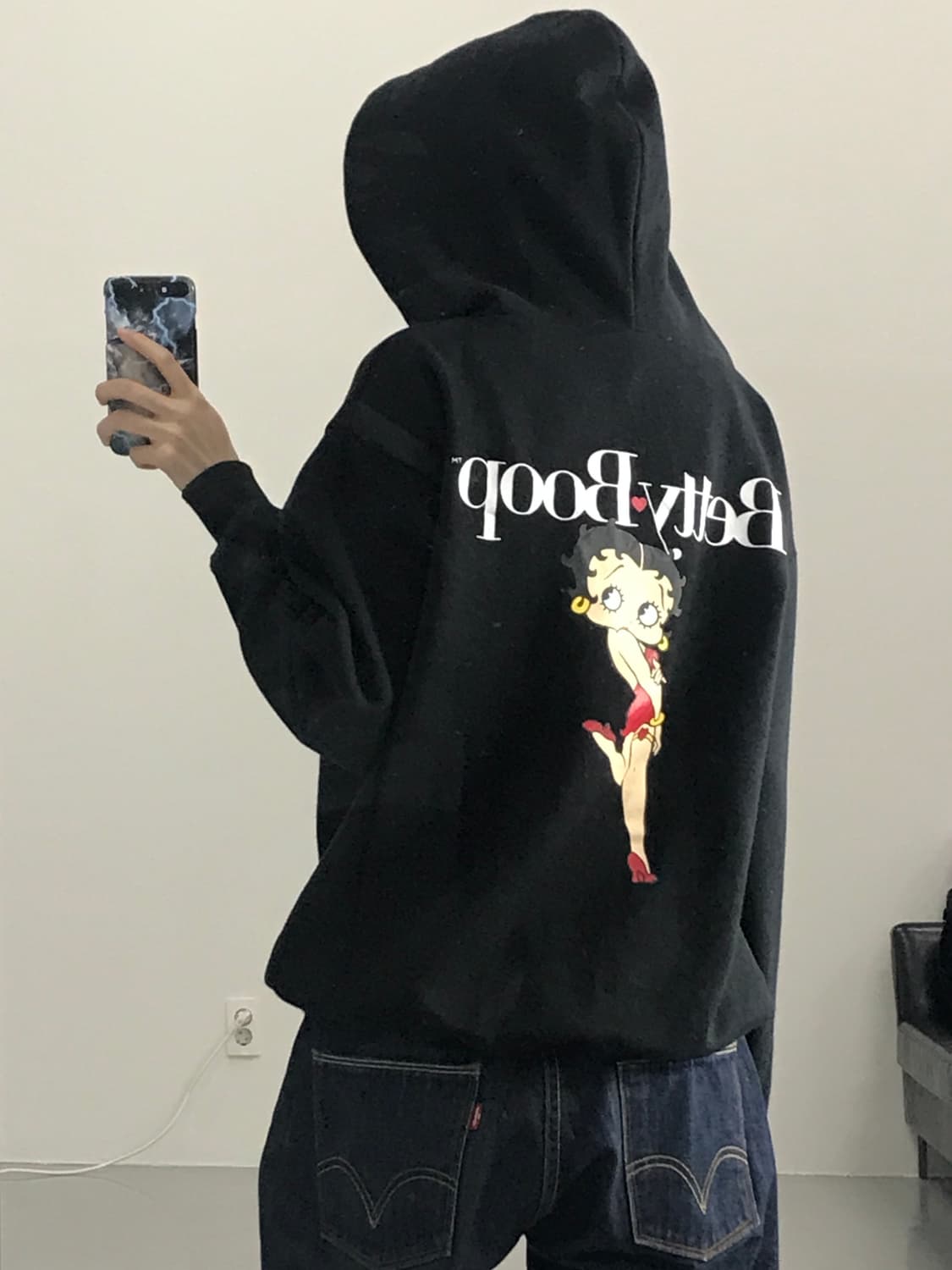 베티붑 블랙 후드티 상품이미지1