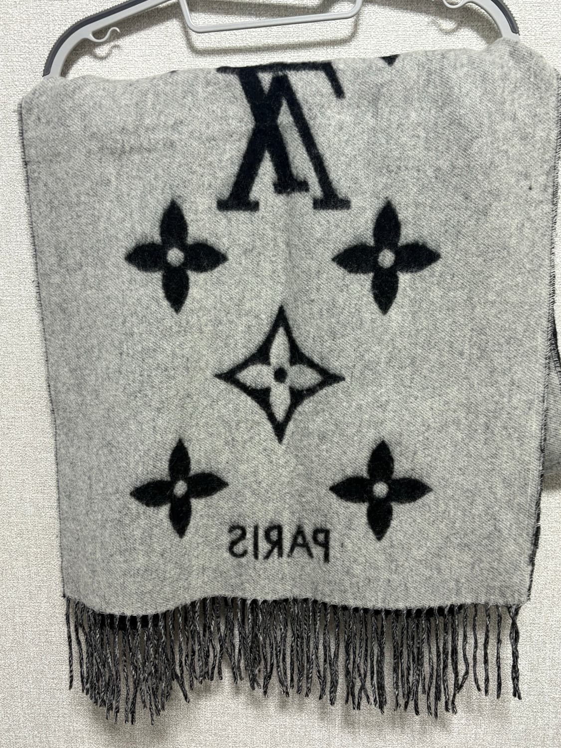 루이비통 레이캬비크 머플러 블랙 상품이미지4