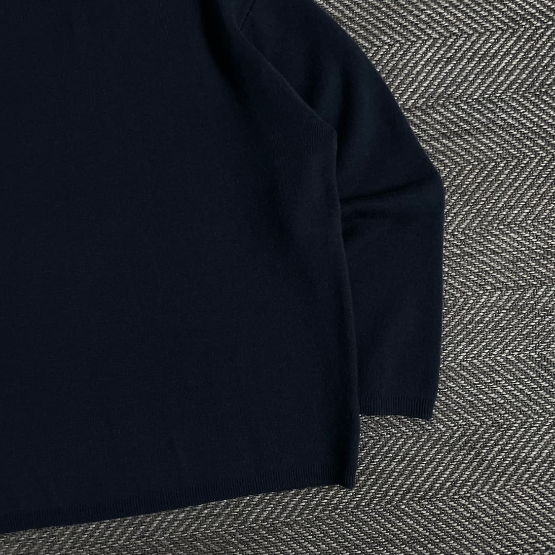 엘무드 미니멀 네이비 니트o 3205 상품이미지2