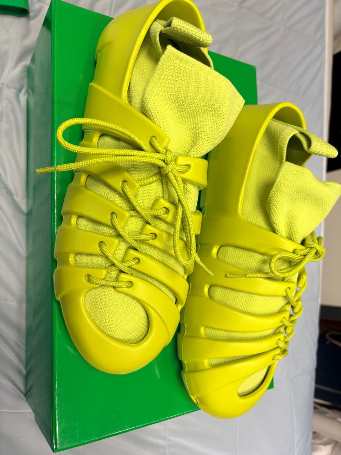 보테가베네타 트레일 러버 니트 스니커즈 상품이미지2