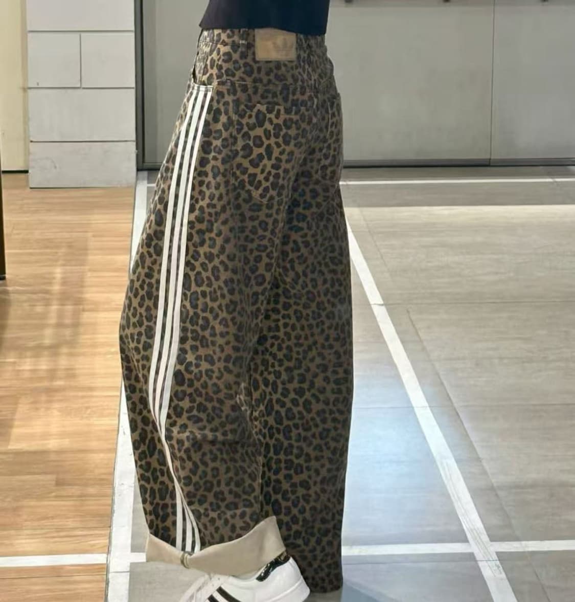 아디다스 레오파드 데님팬츠 상품이미지2