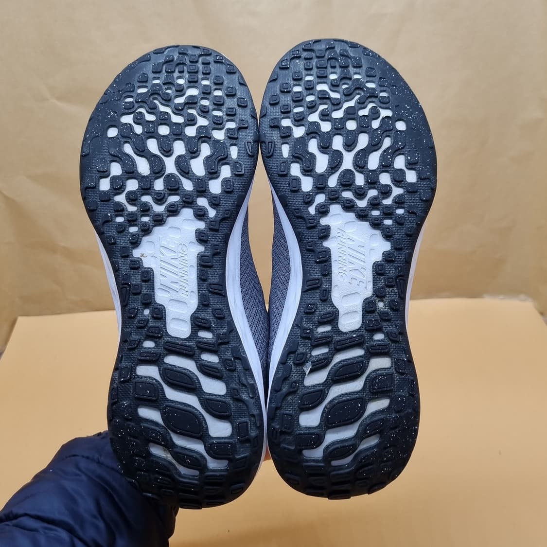 나이키 레볼루션6넥스트네이처 여성운동화235. 상품이미지3