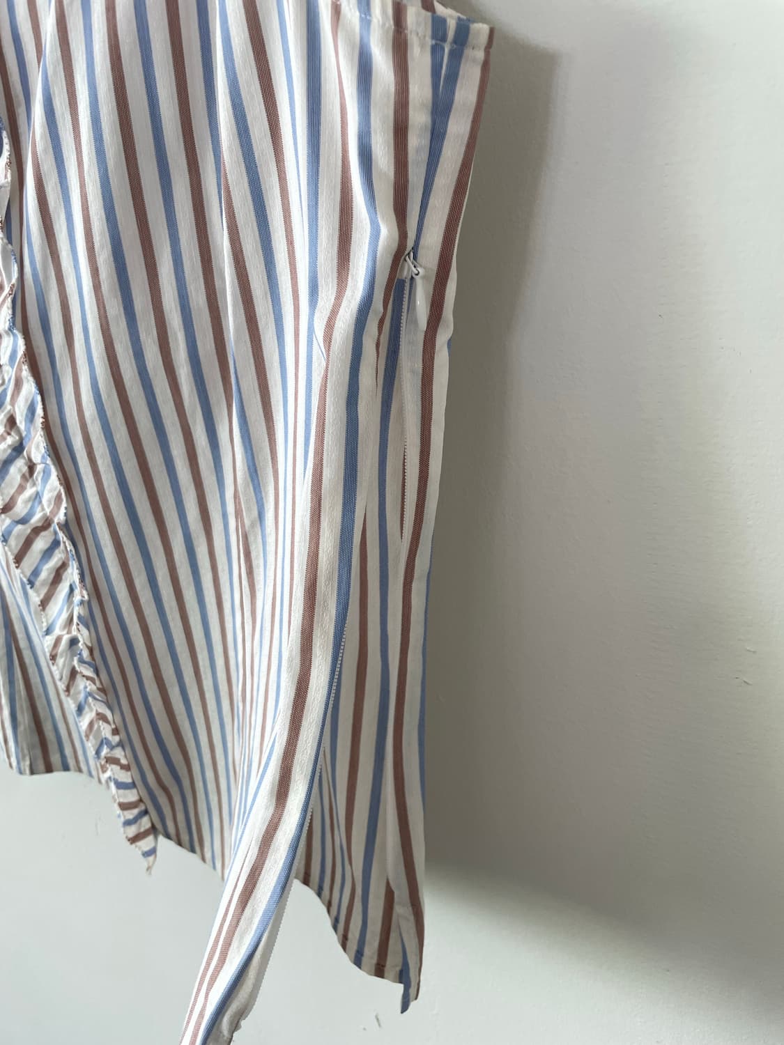 Aquascutum square neck frill blouse 상품이미지5