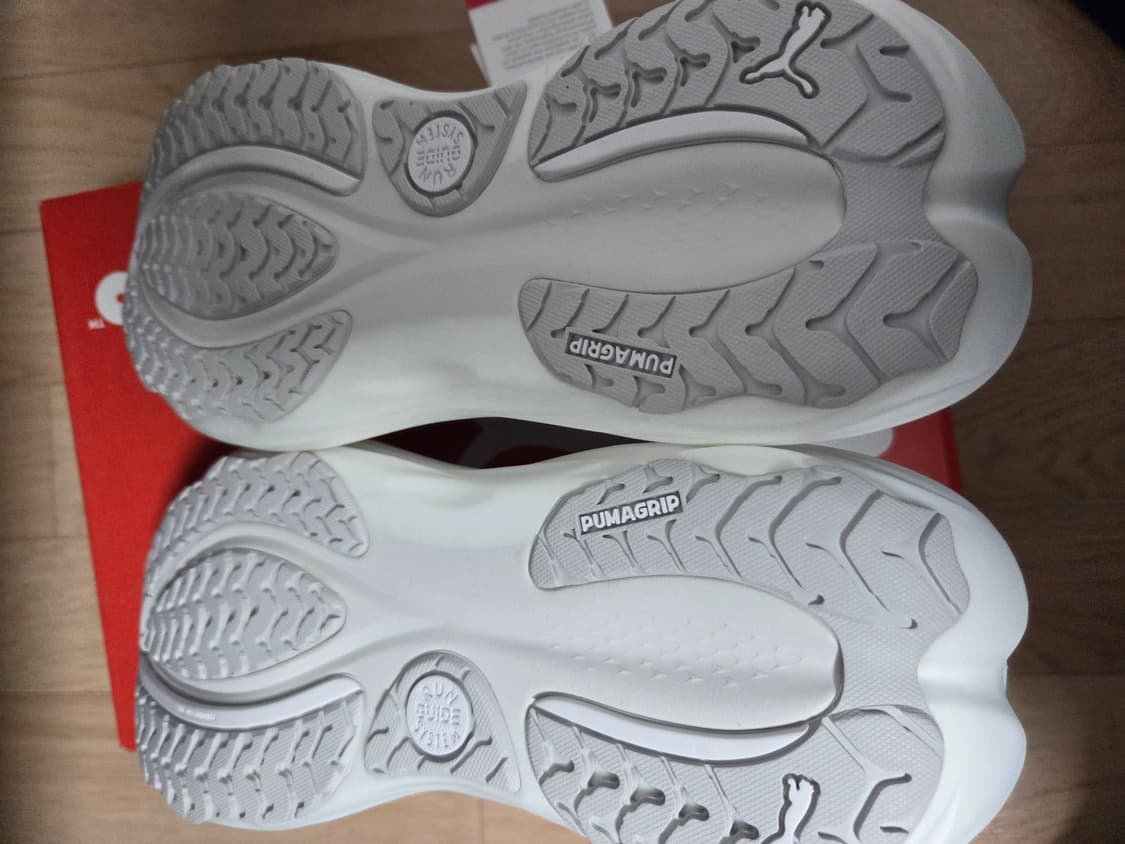 (새상품)푸마 포에버런 나이트로2 와이드 260 팝니다 상품이미지5