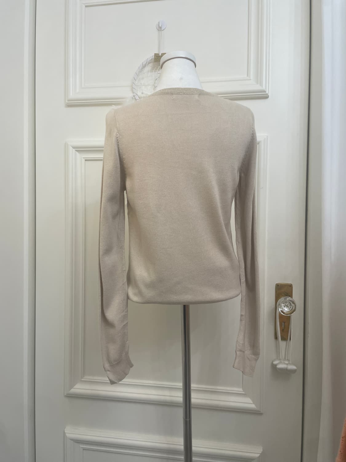 beige lace point crystal button cardigan 상품이미지3