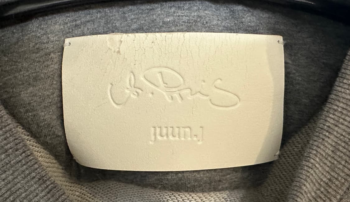 Juun.J 준지 퍼그 자수맨투맨 상품이미지6