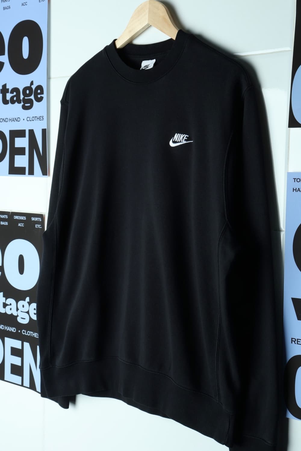 (XL-2XL) 나이키 맨투맨 티셔츠 블랙 스몰로고 스트릿-H31097 상품이미지1