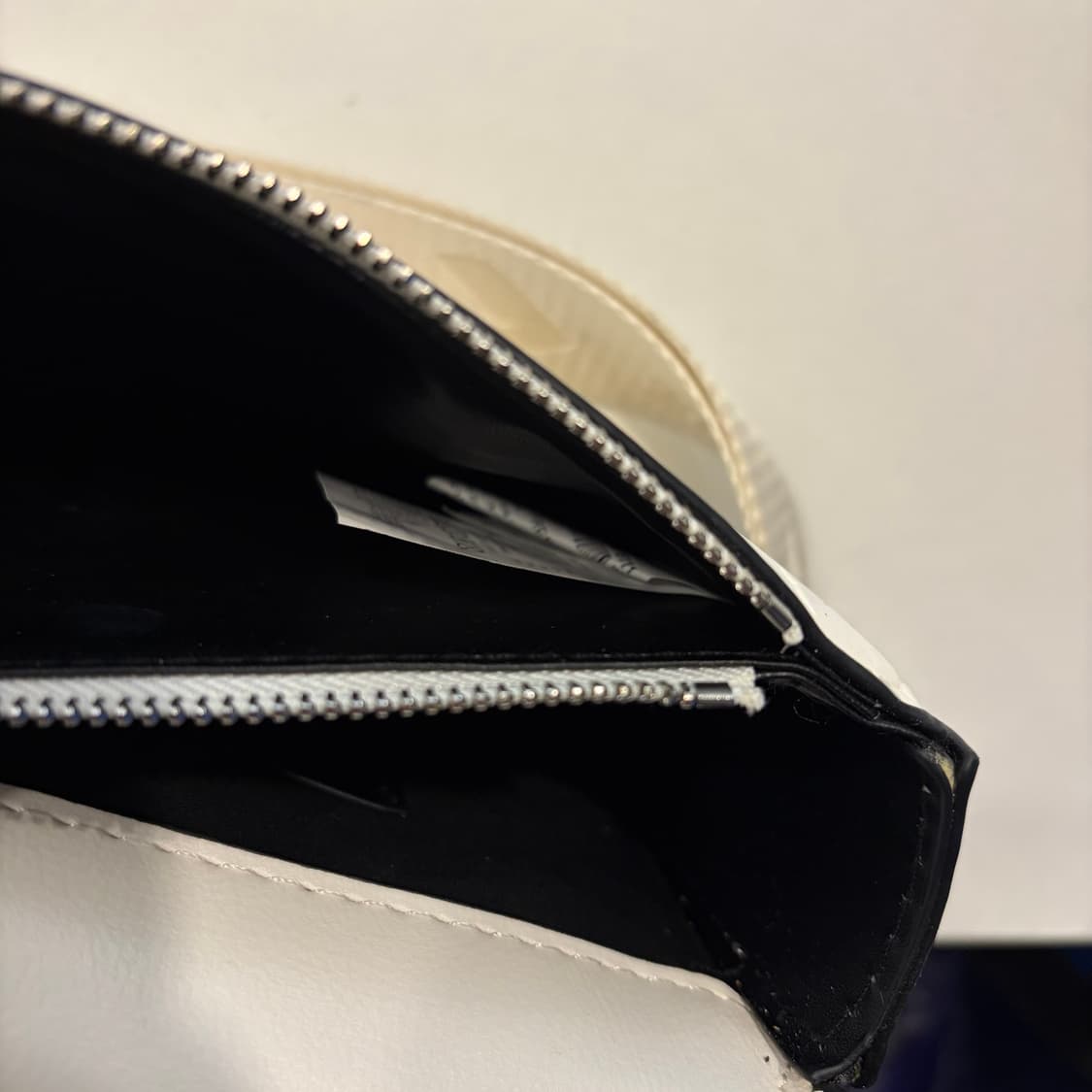 MLB 뉴욕 양키스 엠보 크로스백 + 카드지갑 상품이미지5