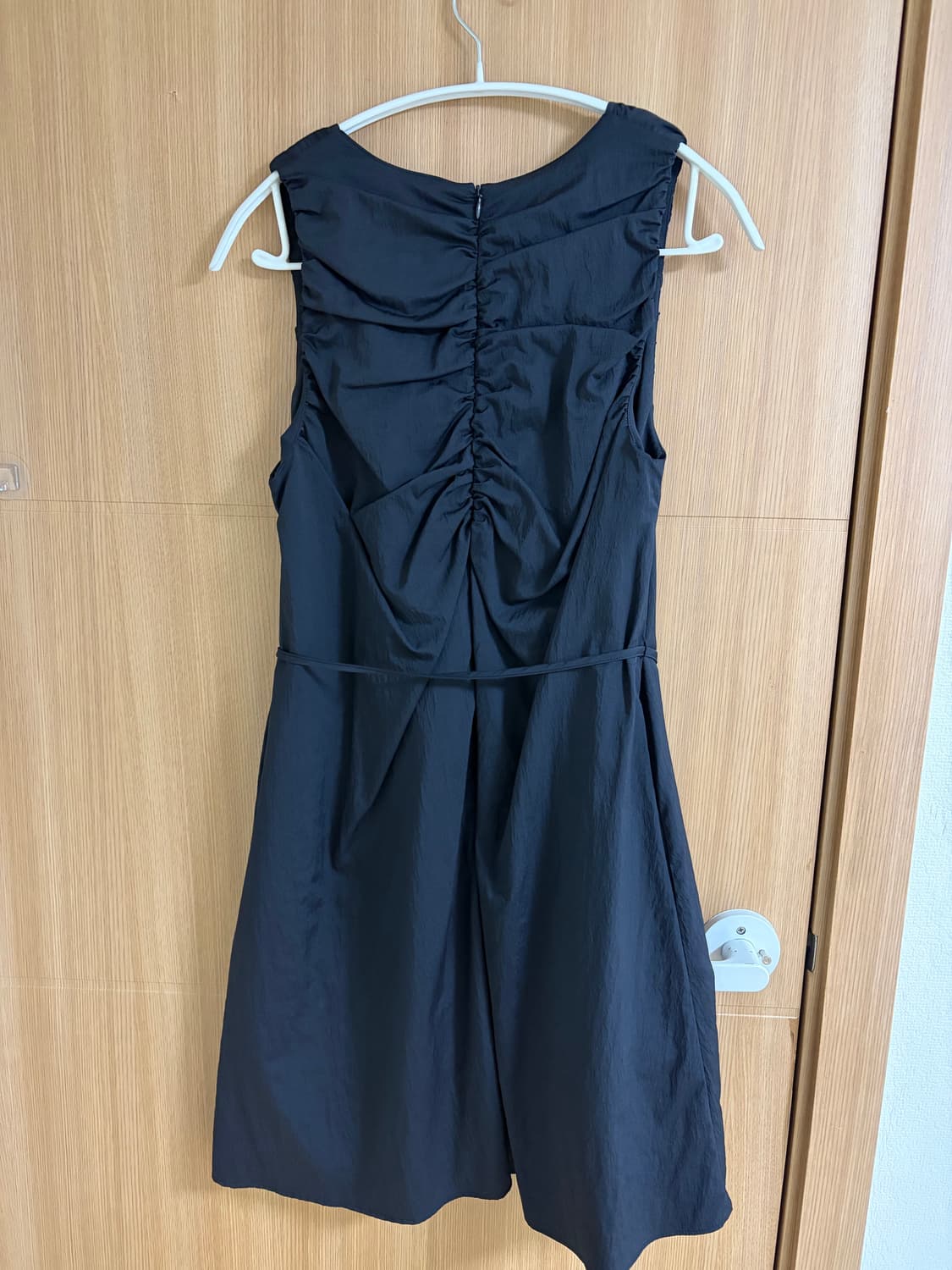 (무료배송)다이닛 블랙 원피스 상품이미지2