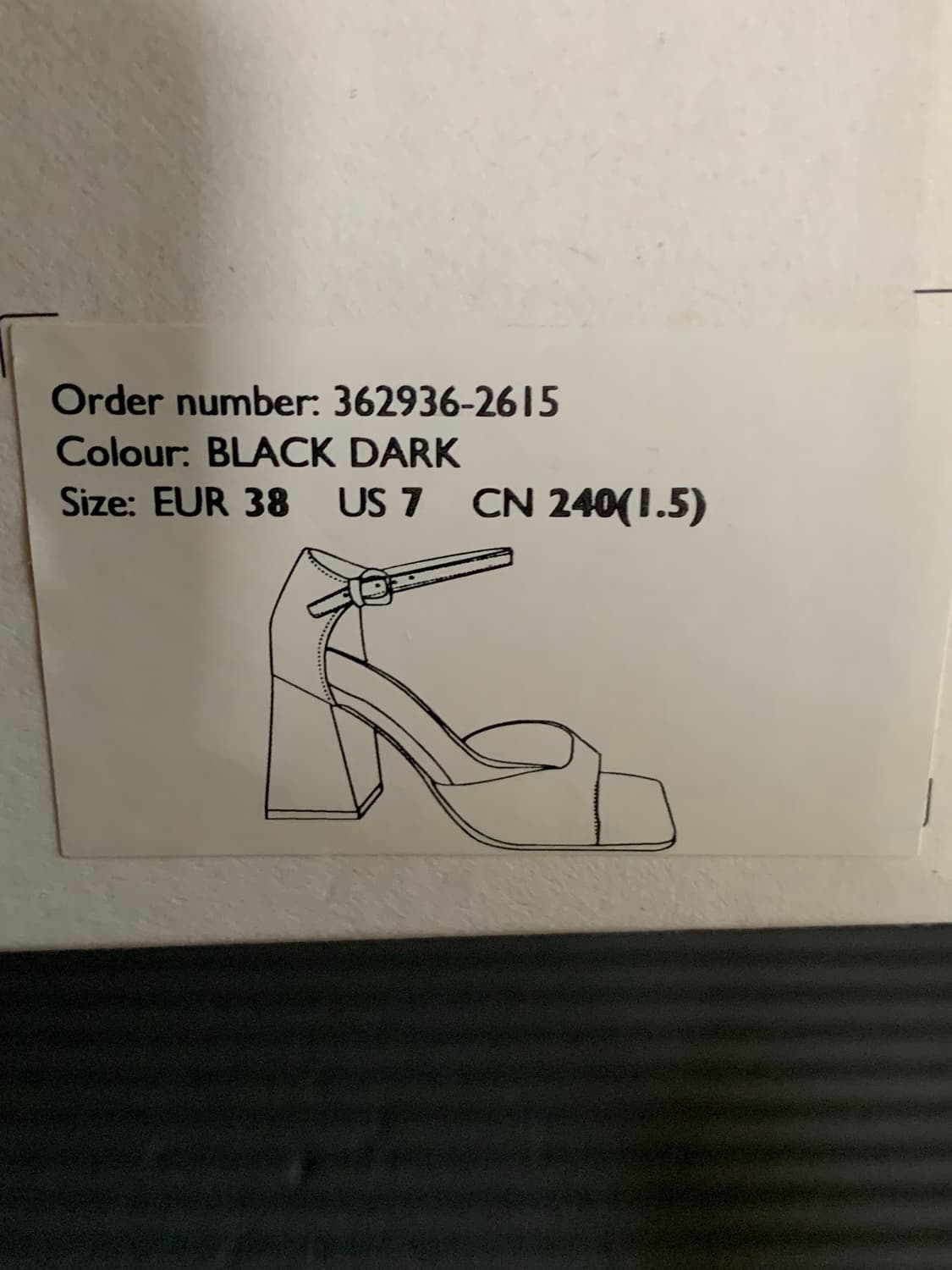 (새상품)COS 코스 스퀘어 에나멜 슈즈 상품이미지6