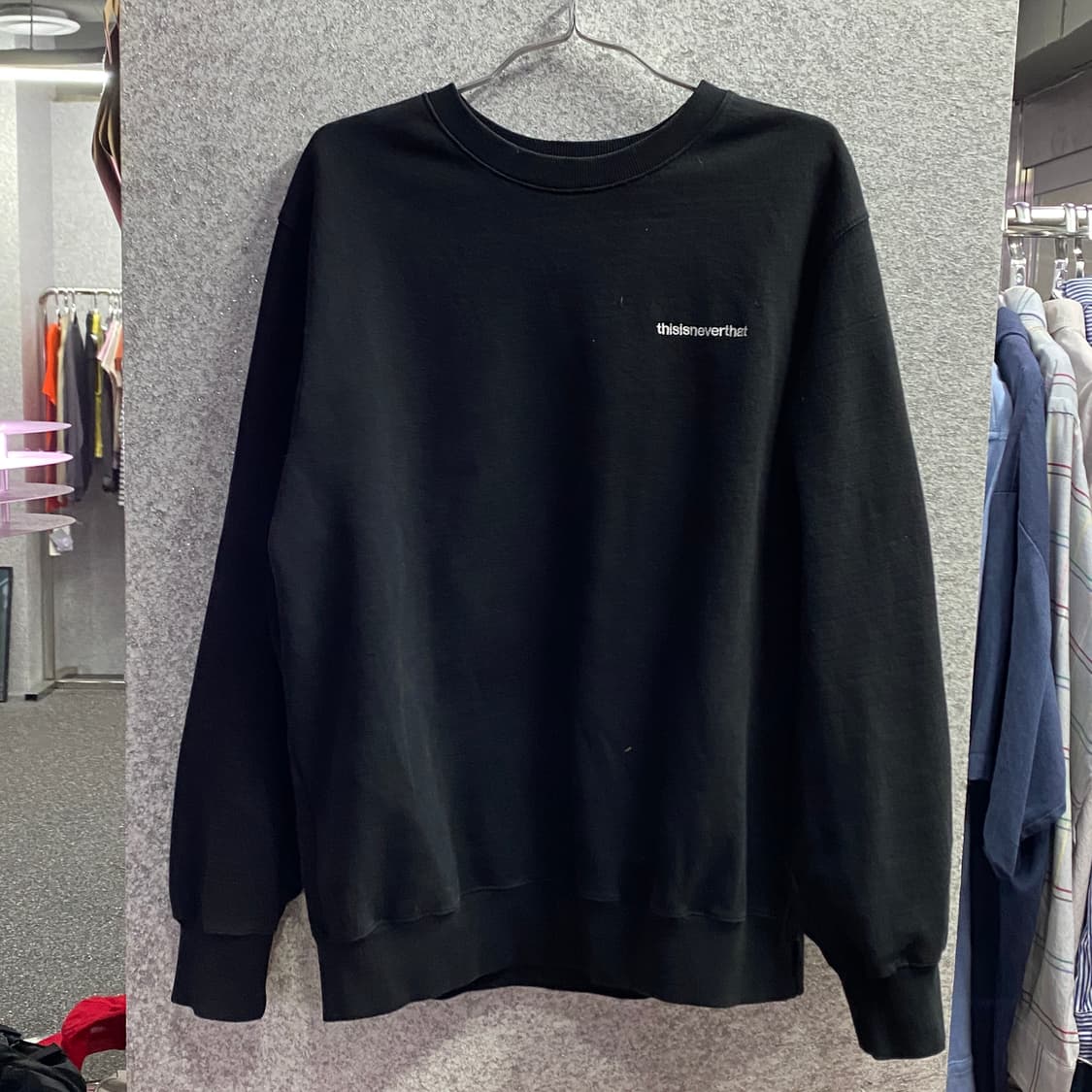 디스이즈네버댓 빅로고 블랙 스웻셔츠 B4129 상품이미지2