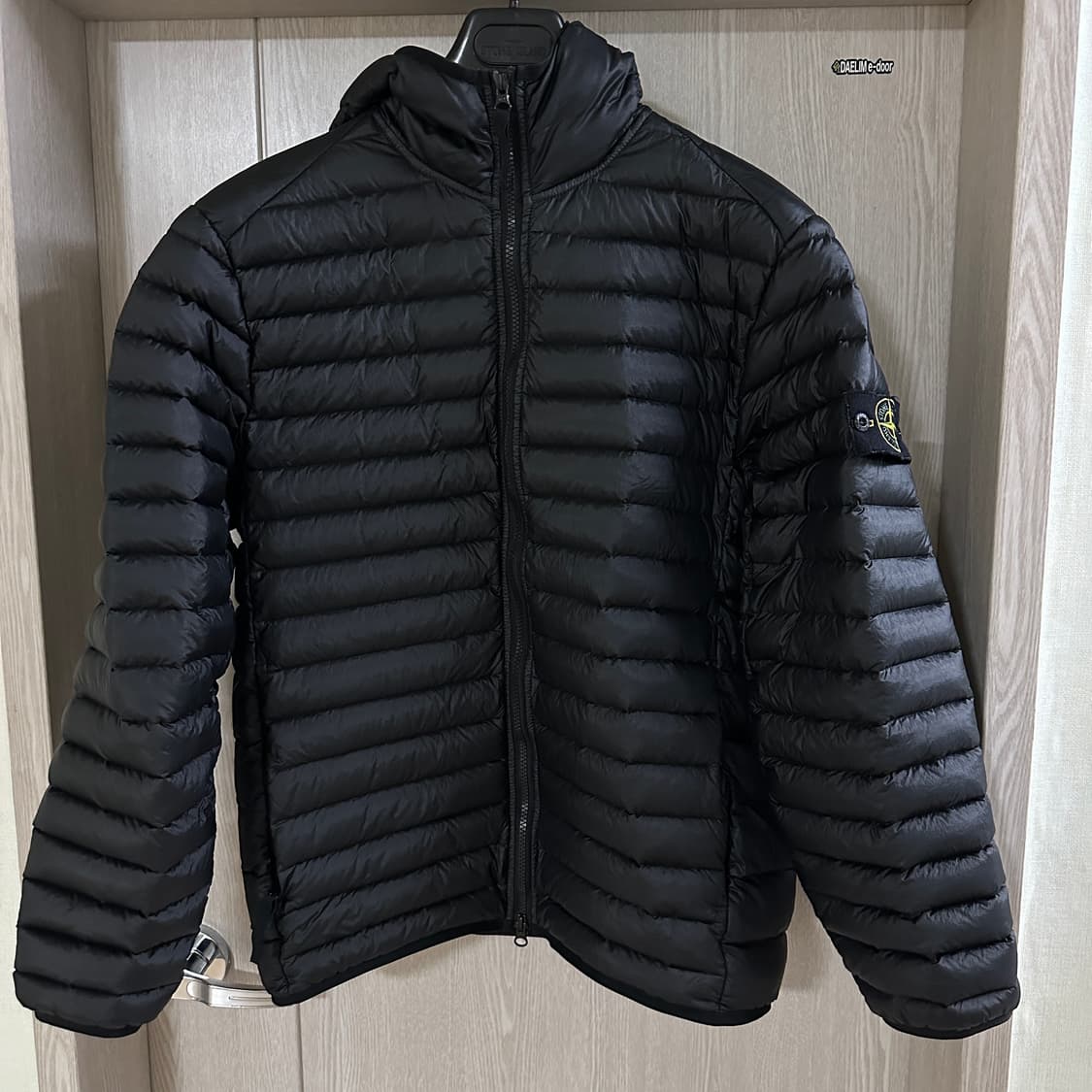 스톤아일랜드 룸우븐 경량패딩 M 상품이미지1