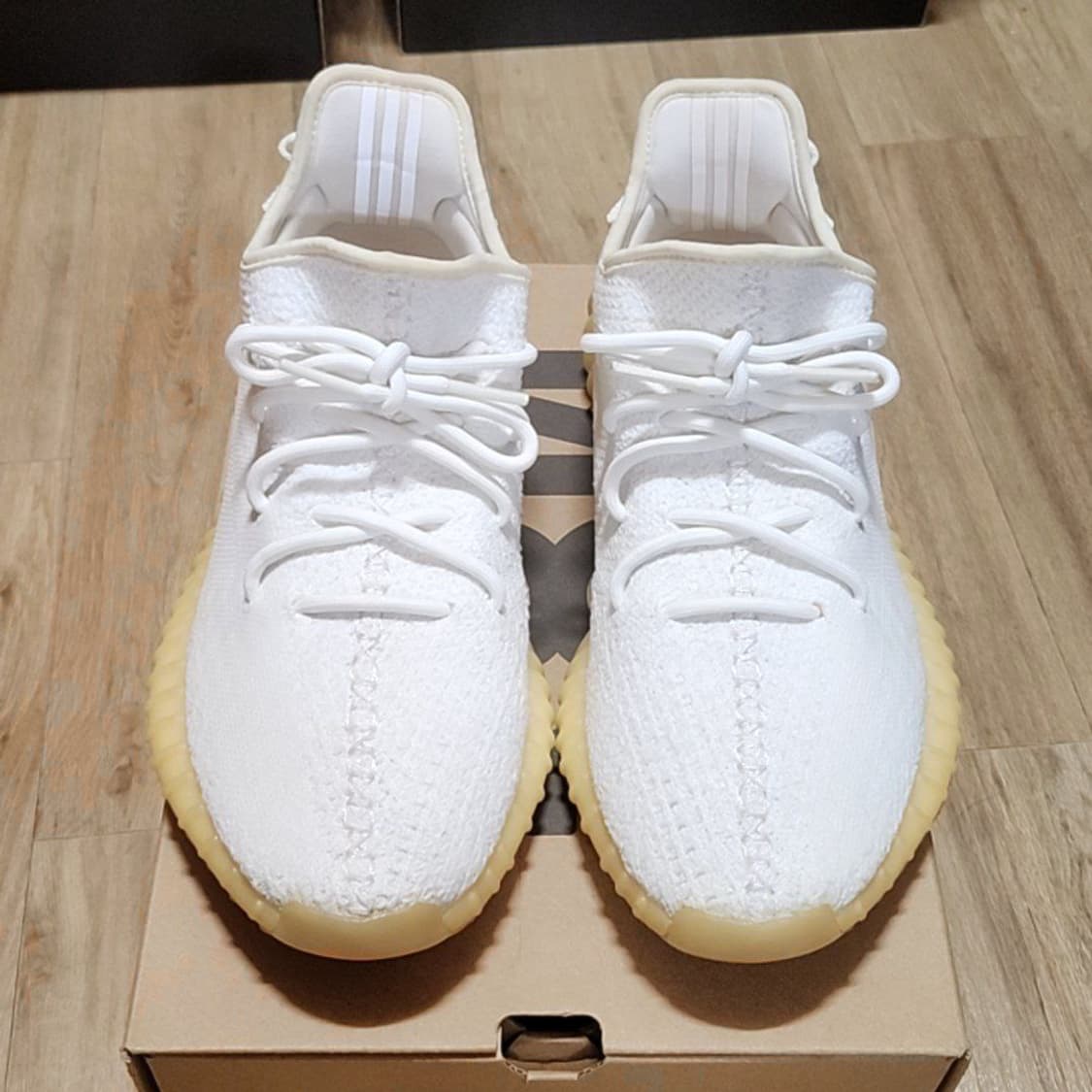 아디다스 285 이지부스트 크림화이트 상품이미지2