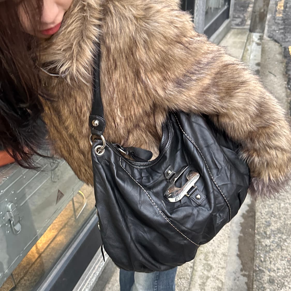 00s 빈티지 라지 라운드 게스 스티치 백 상품이미지10