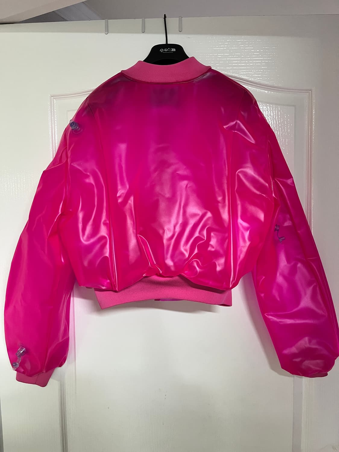 새상품) 모스키노 핑크 유광 봄버 자켓 38 상품이미지4