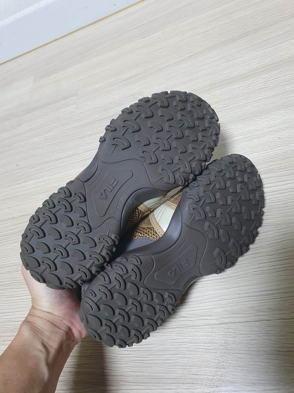 휠라 에샤페 LX v2 브라운 스니커즈 225 상품이미지7