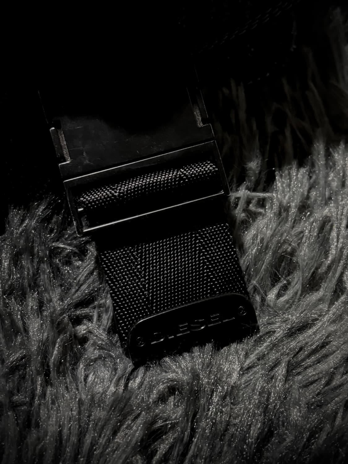 Diesel 버클 디테일 워싱 데님 크로스백 상품이미지9