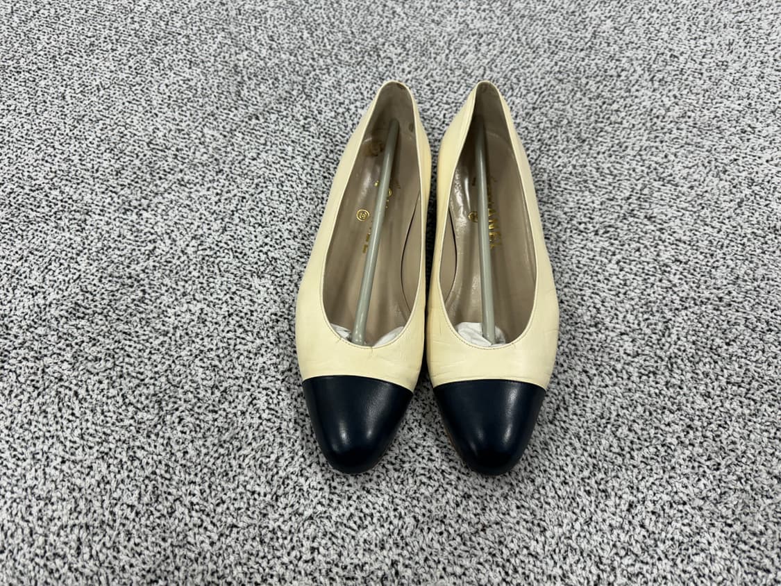 샤넬 빈티지 투톤 플랫슈즈 상품이미지1