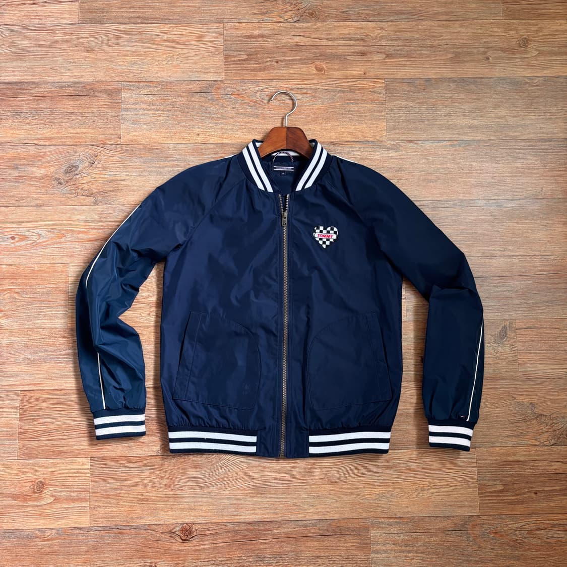 타미힐피거 여성 M 네이비 점퍼 블루종 스타디움 하트 상품이미지1