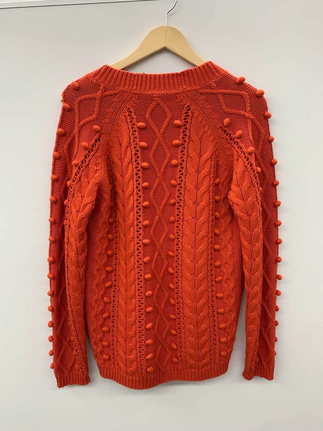 버버리 오렌지 폼폼이 케이블 니트 상품이미지6