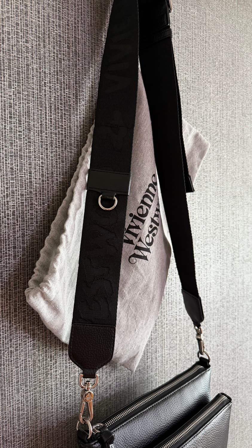 비비안웨스트우드 페니 더블 파우치 크로스백 더스트백 정품 증명서 포함 상품이미지3