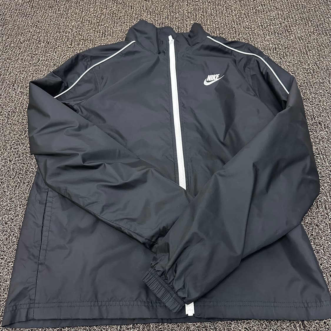 NIKE 나이키 바람막이 자켓 블랙 M 상품이미지2