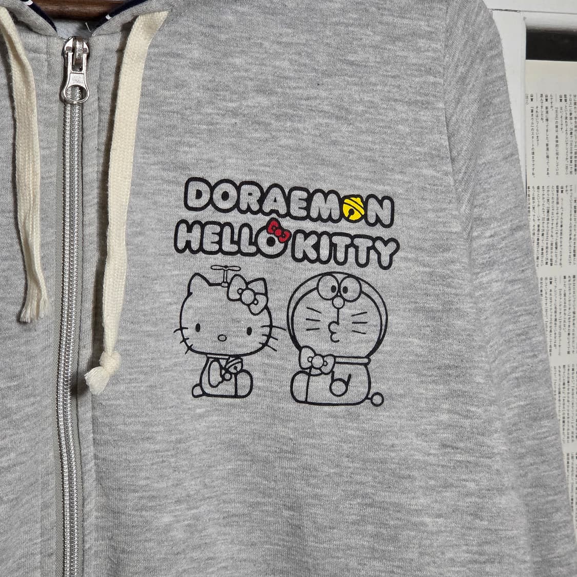 JPN 도라에몽X헬로키티 그레이 후드집업 상품이미지4