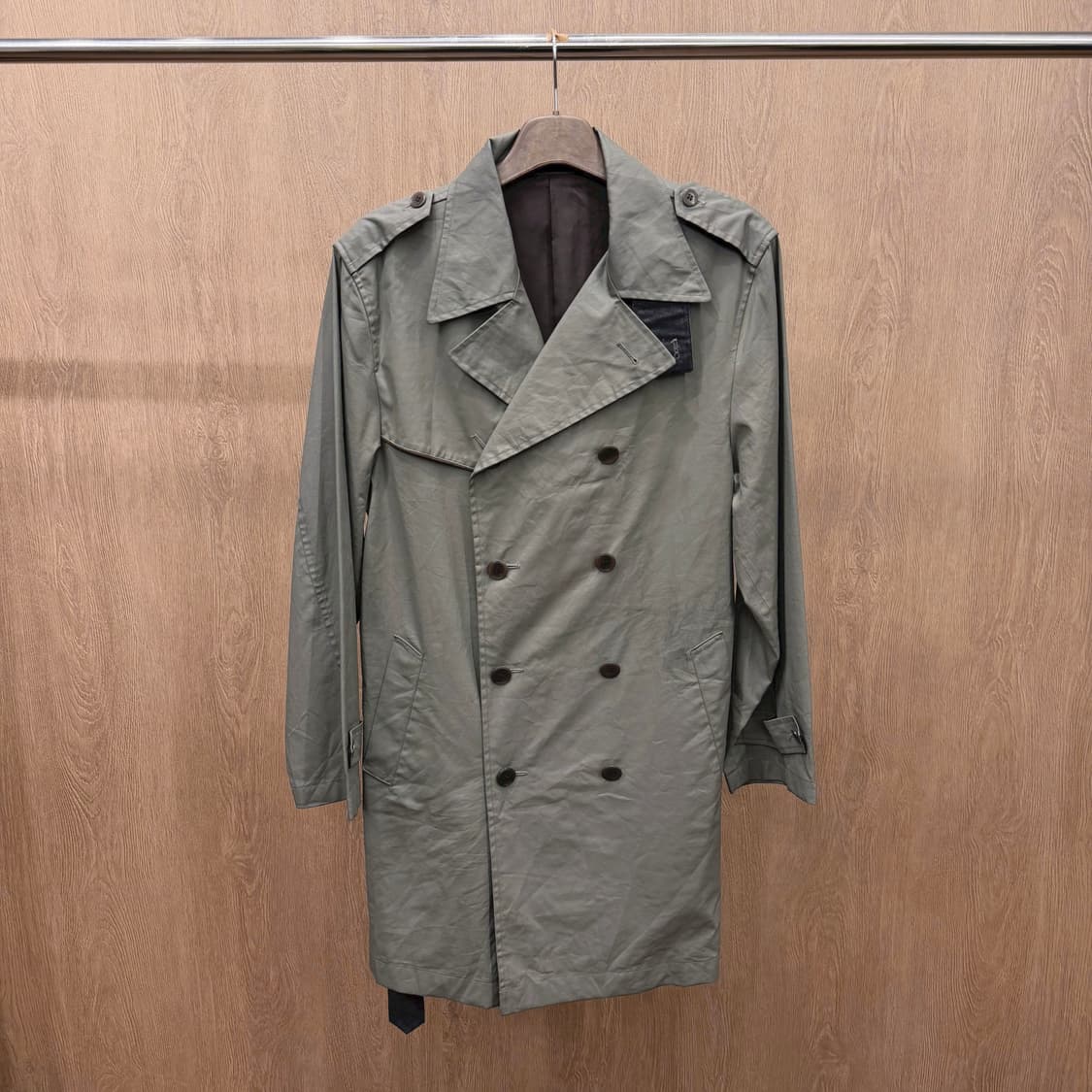 장폴고티에 트렌치 코트 더블 브레스티드 견당 벨트 디테일 카키 그레이 상품이미지2