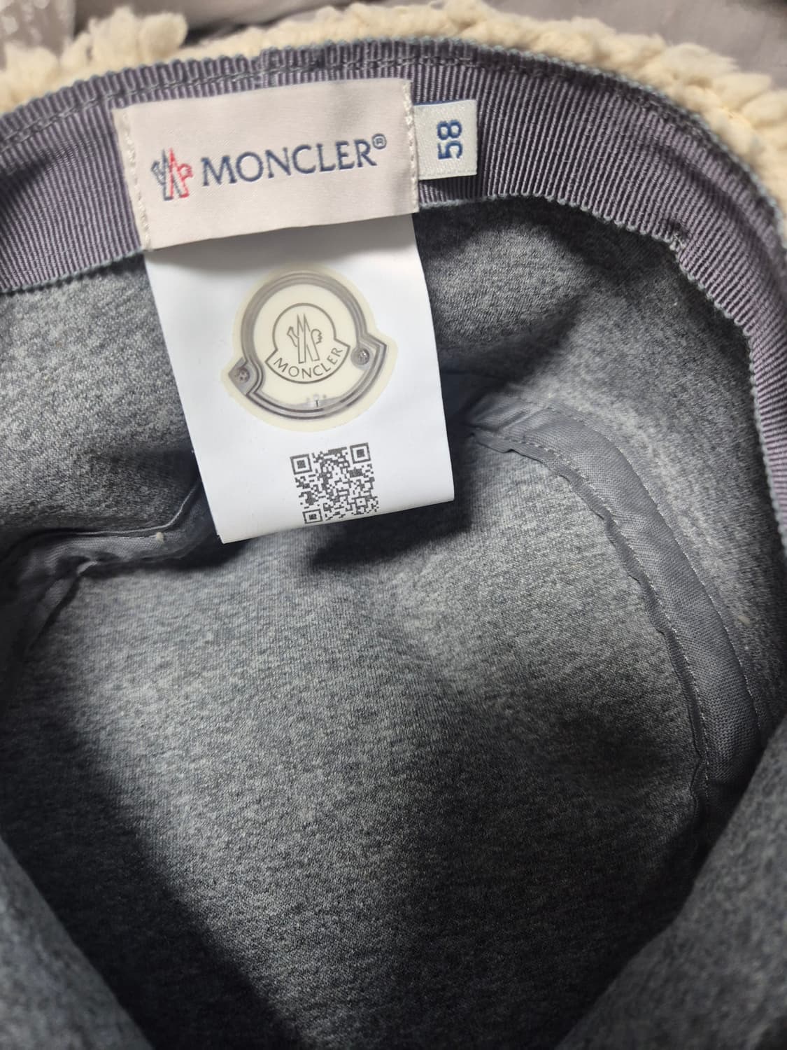 몽클레어 정품 모자 상품이미지2