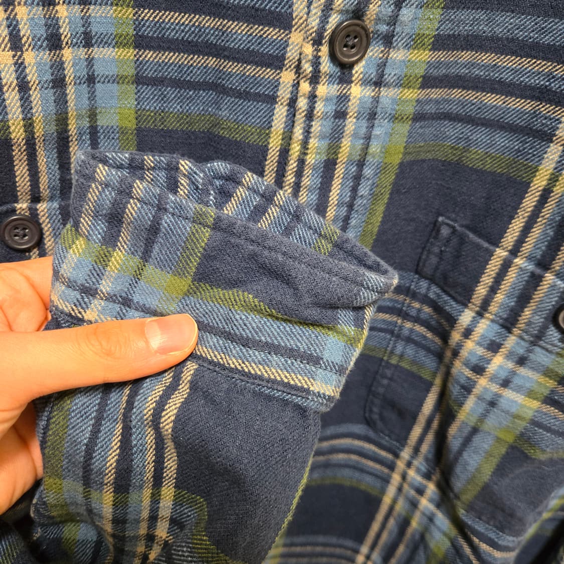 유니클로 슬럽 코튼 체크 롱슬리브 셔츠 상품이미지7