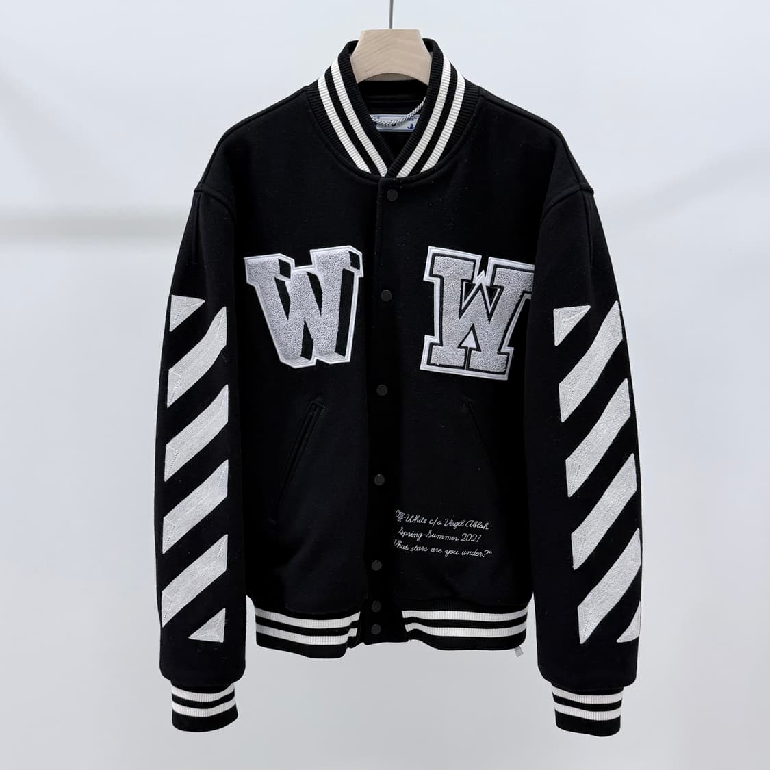 [S급/2XL] 오프화이트 바시티 봄버 자켓 블랙 상품이미지1