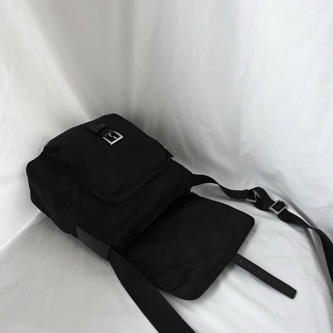 [정품 PRADA] 프라다 포코노 나일론 크로스백 주우재백 남녀공용 상품이미지6