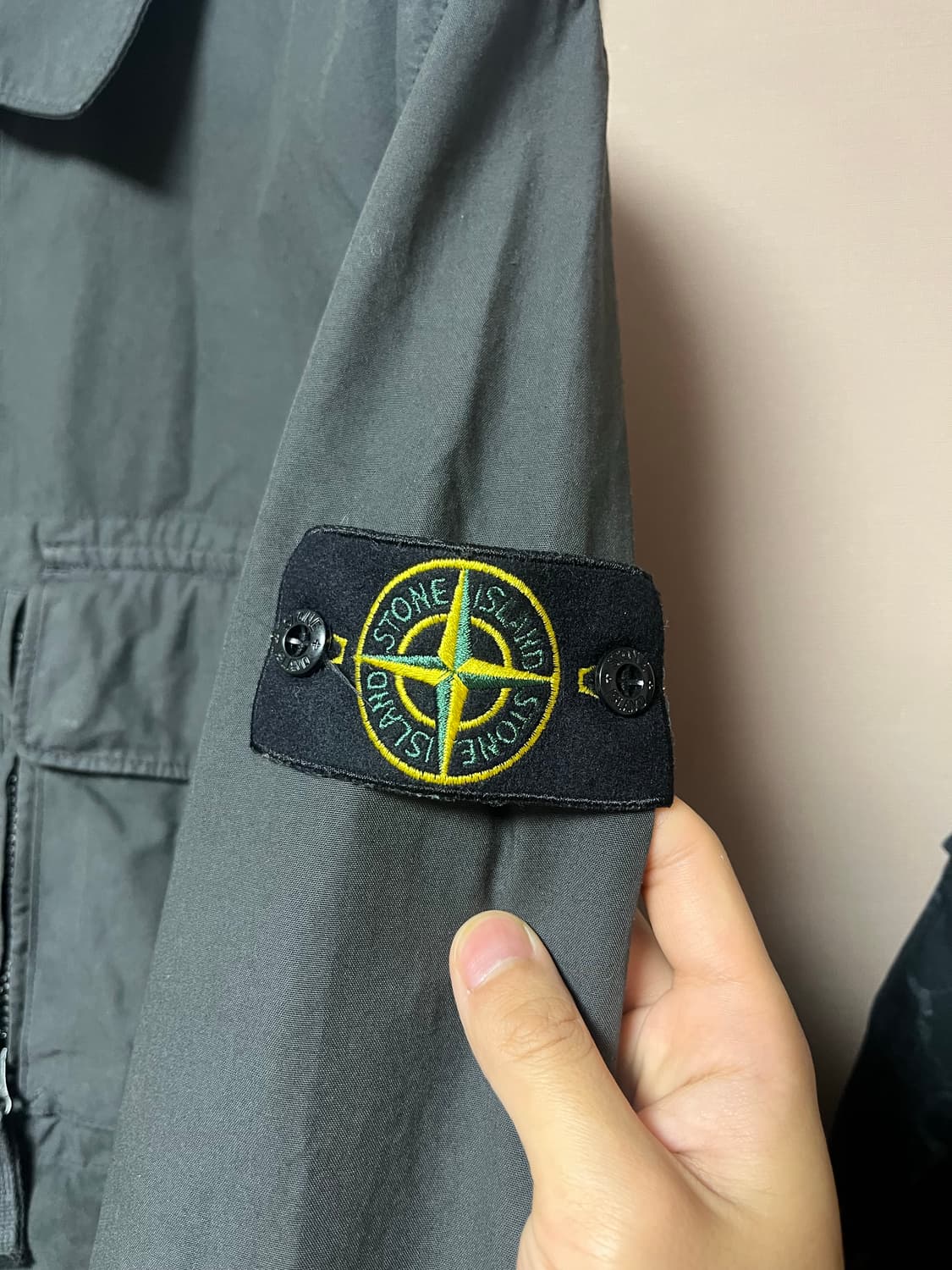 스톤 아일랜드 오버셔츠 25FW 상품이미지3