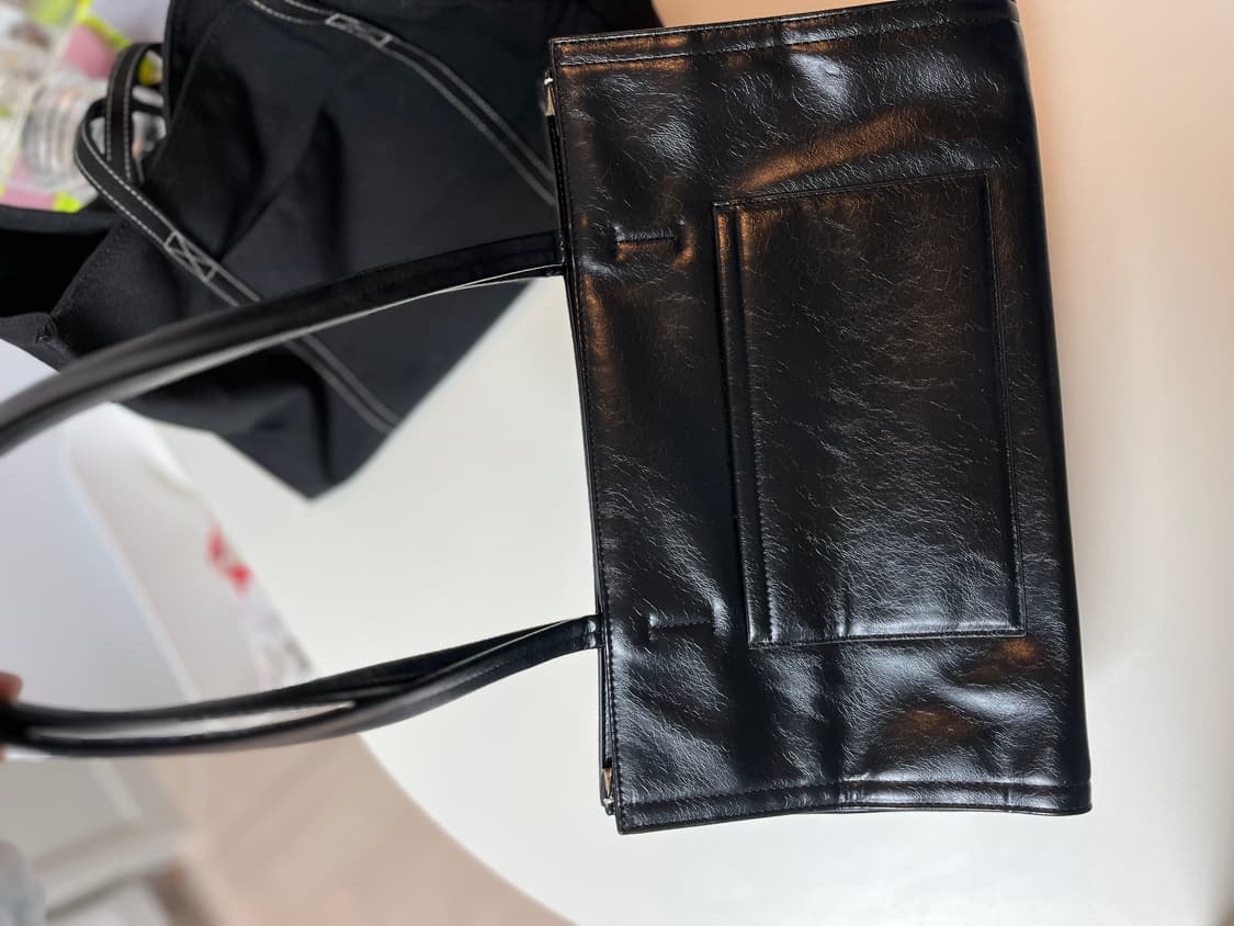 새상품) 스탠드오일 오블롱백블랙 상품이미지2