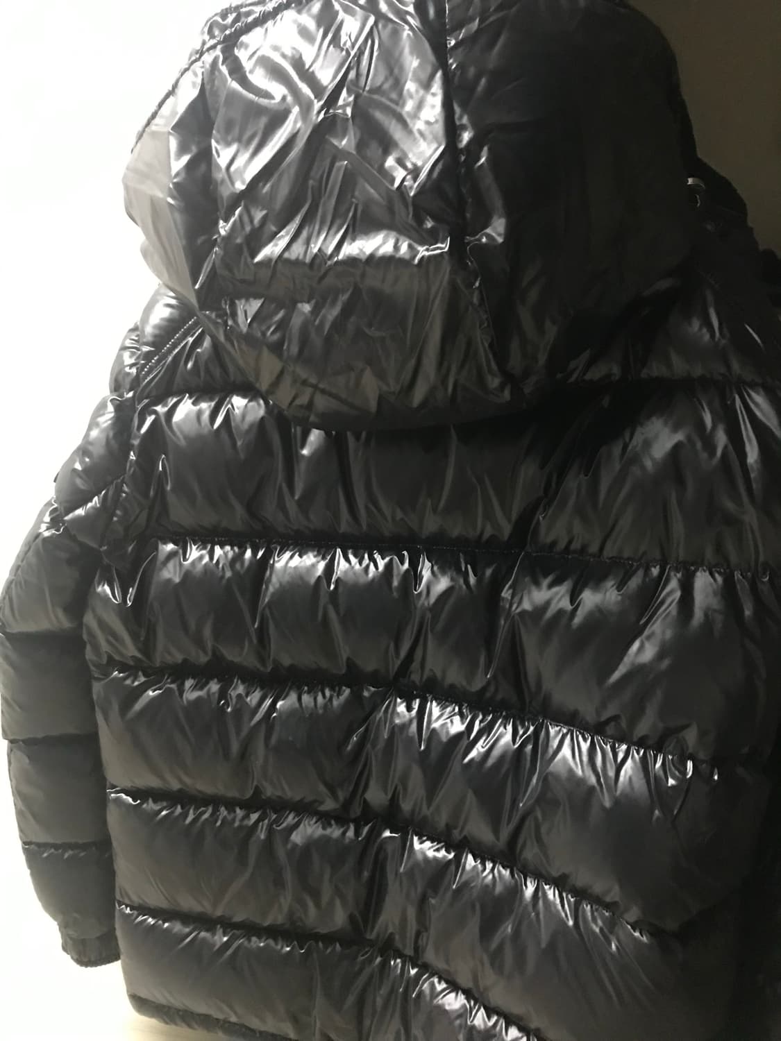 몽클레르 Maire 후드 쇼트 다운 재킷 상품이미지3