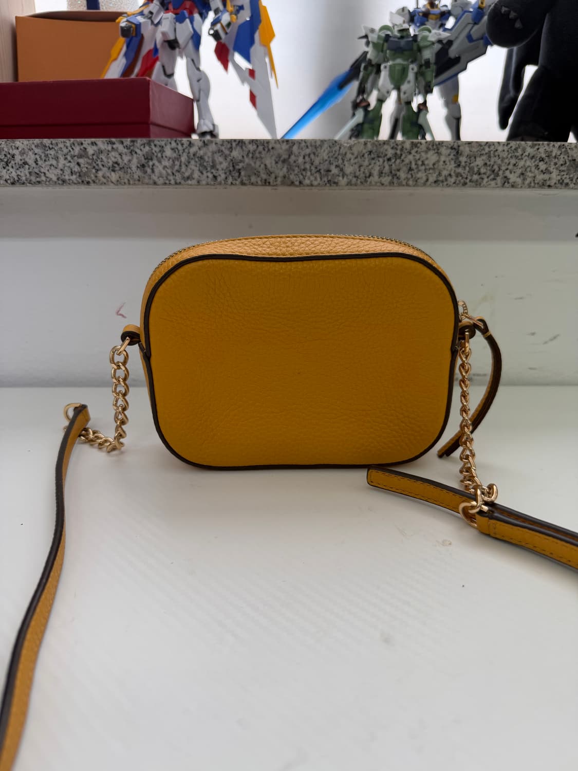 정품) 토리버치 옐로우 미니 크로스백 체인백  상품이미지5