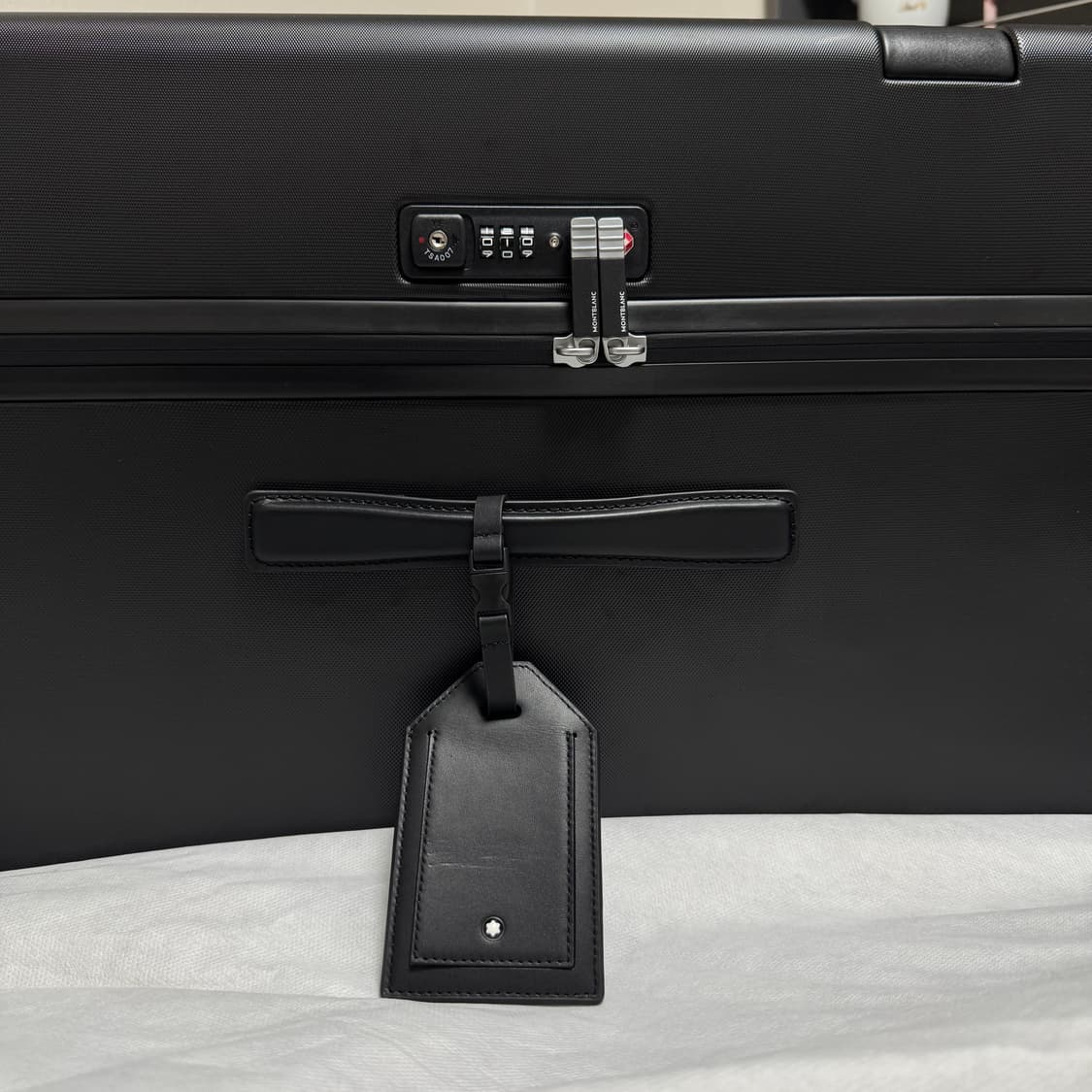 몽블랑 블랙 트렁크 트롤리 캐리어 상품이미지3