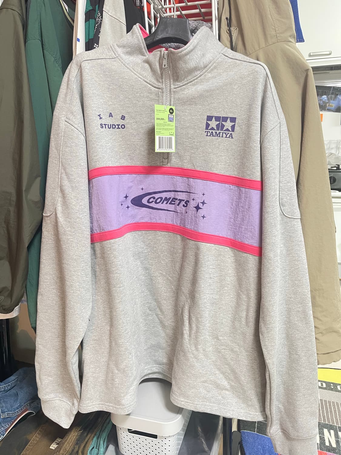아이앱 타미야 코멧츠 하프집업 상품이미지1