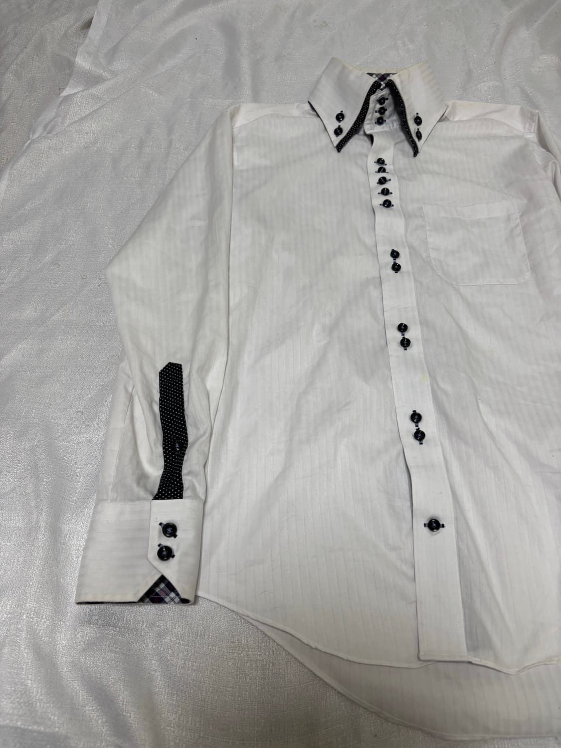“Unknown” Multi Button Detail Shirts 상품이미지8