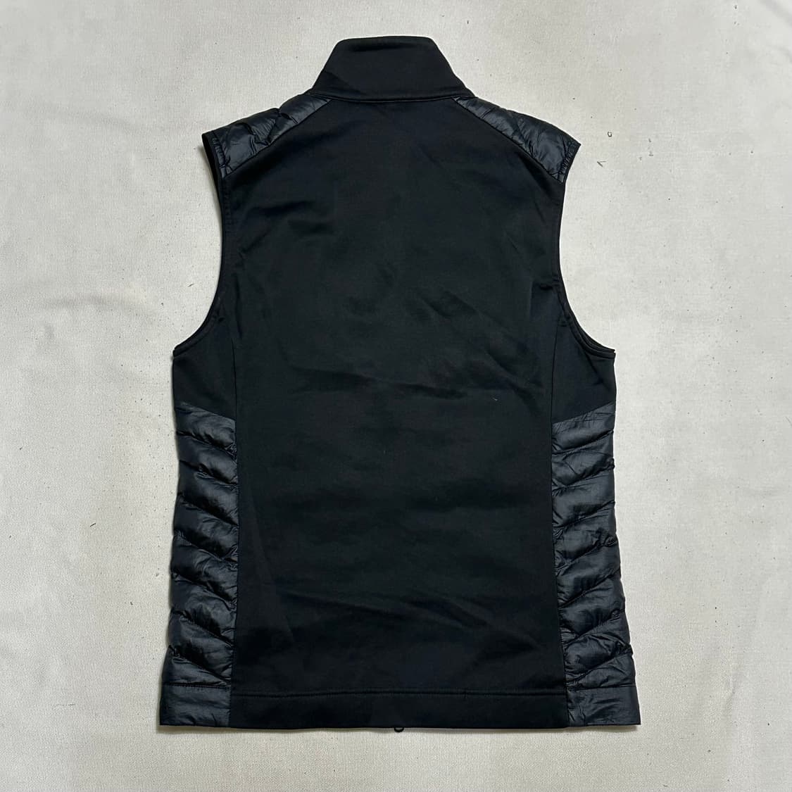 S 나이키 써마 핏 에어로프트 블랙 러닝 베스트 상품이미지3