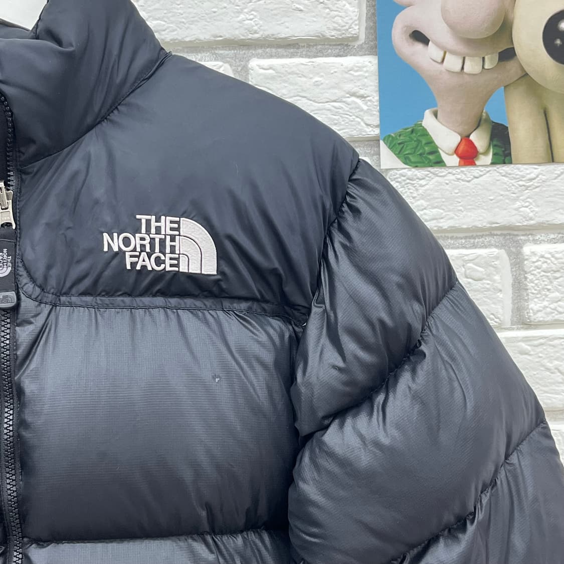 노스페이스 블랙  눕시700 패딩-S 90 상품이미지3